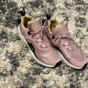 Women’s Nike Size 7.5 Shoes